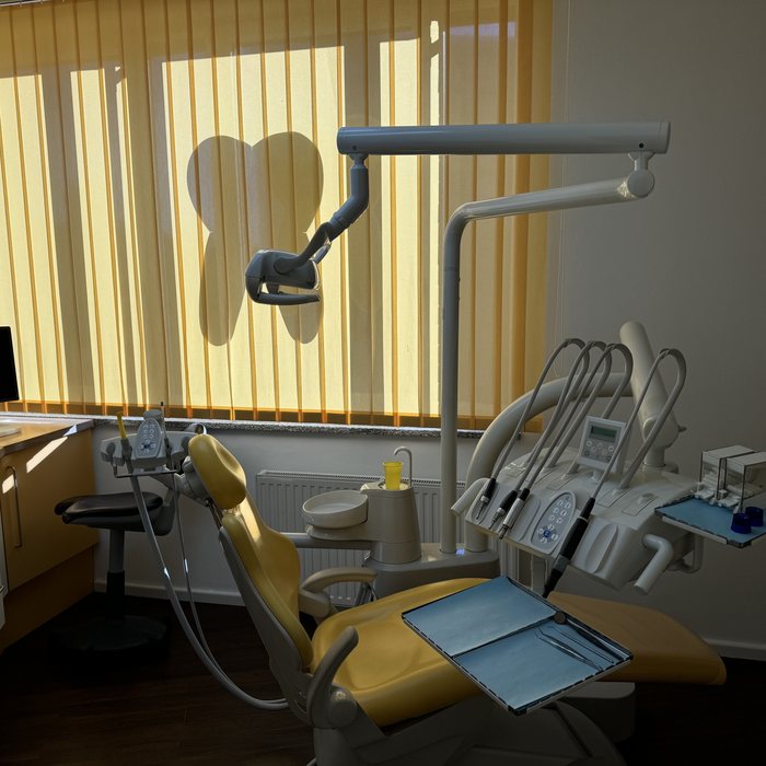 Behandlungszimmer der Praxis